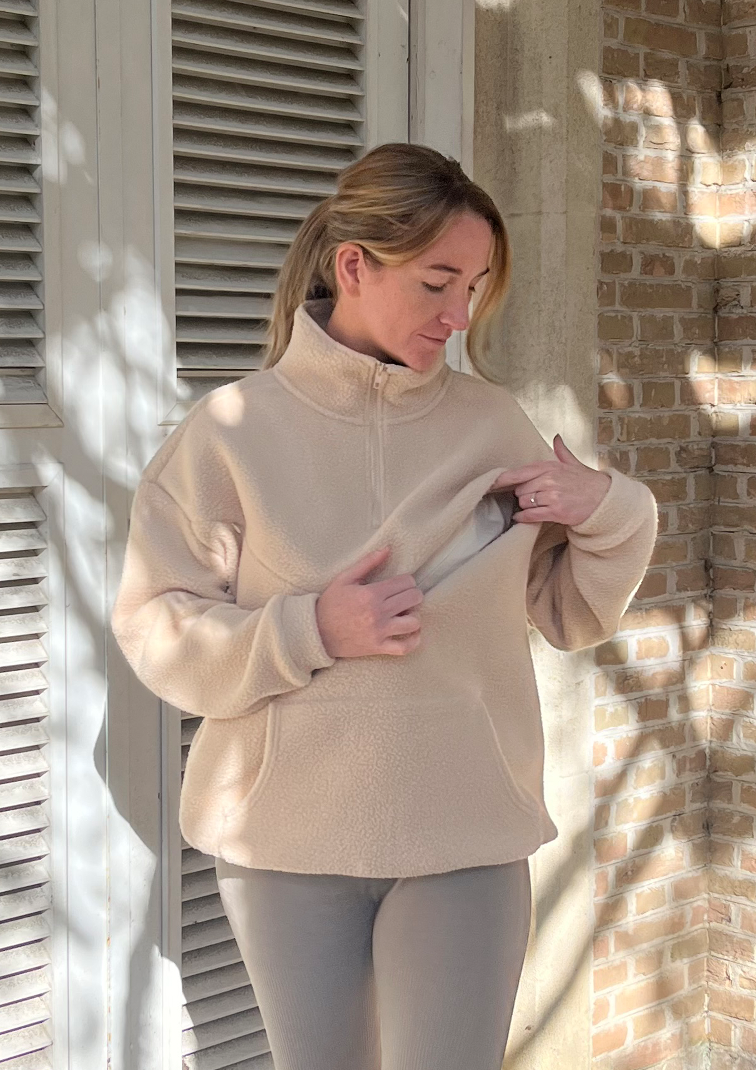 Women s Breastfeeding Beige Oversized Fleece Pretty Mama