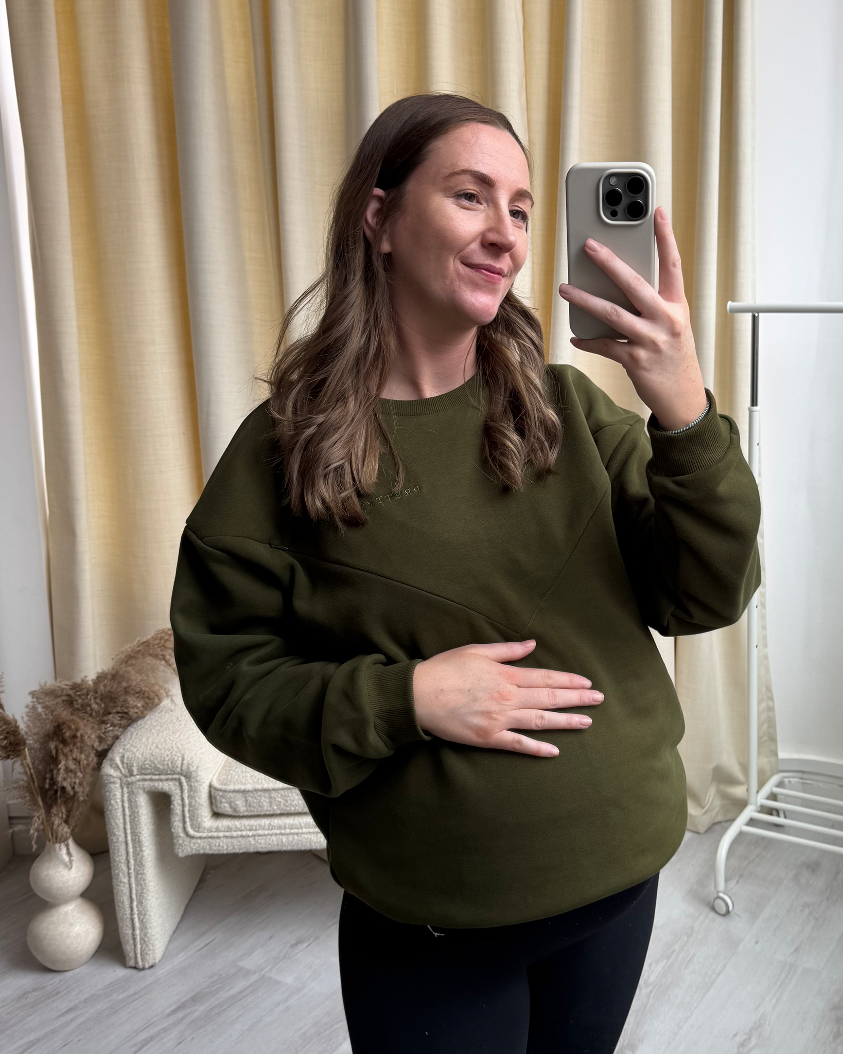 Essential Oversized Breastfeeding Sweatshirt